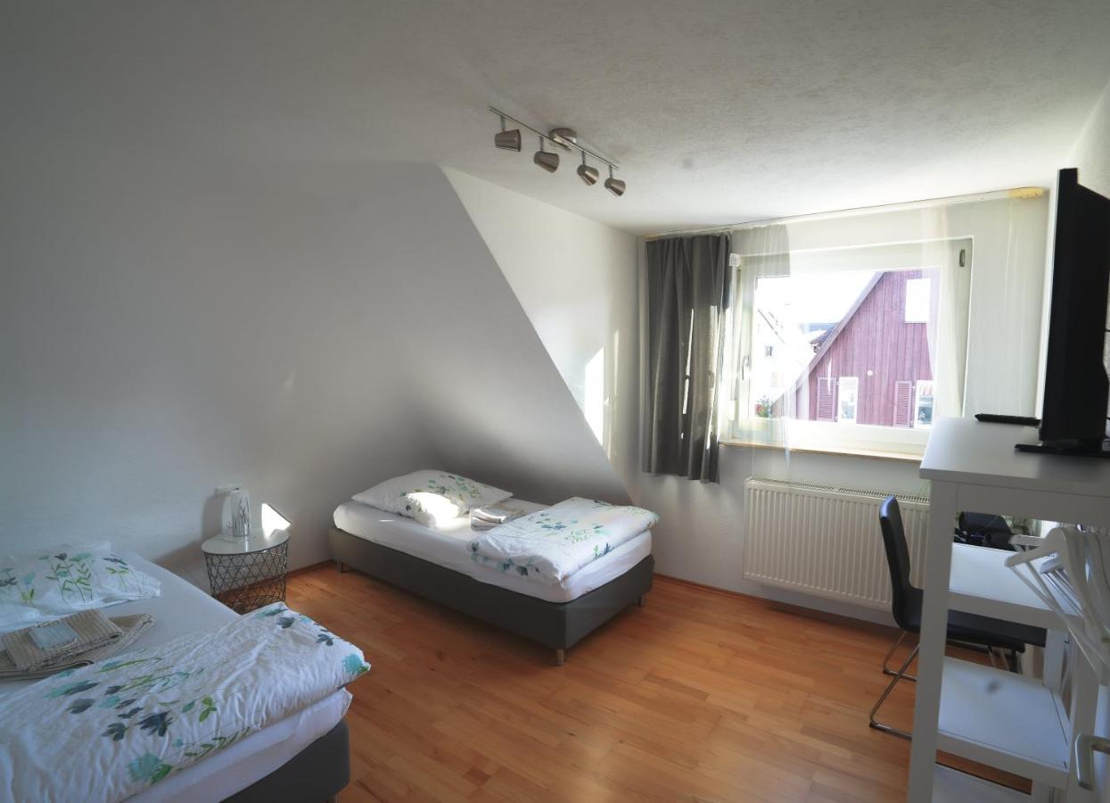 Fewo Reutlingen Heinestrasse Dg Apartamento Habitación foto